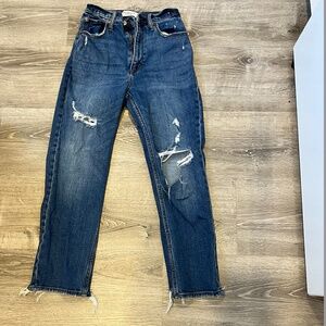 Abercrombie & Fitch CURVE LOVE The Ankle Straight Ultra High Rise